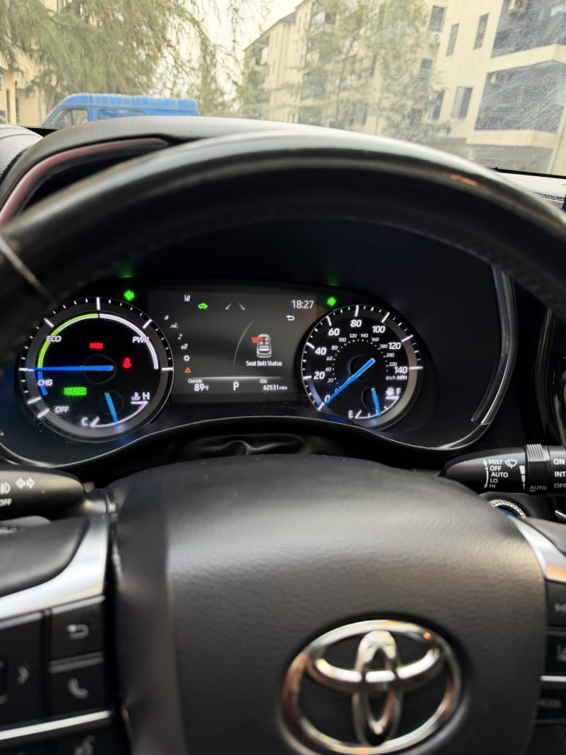 TOYOTA Highlander Hybrid Limited Eti Osa