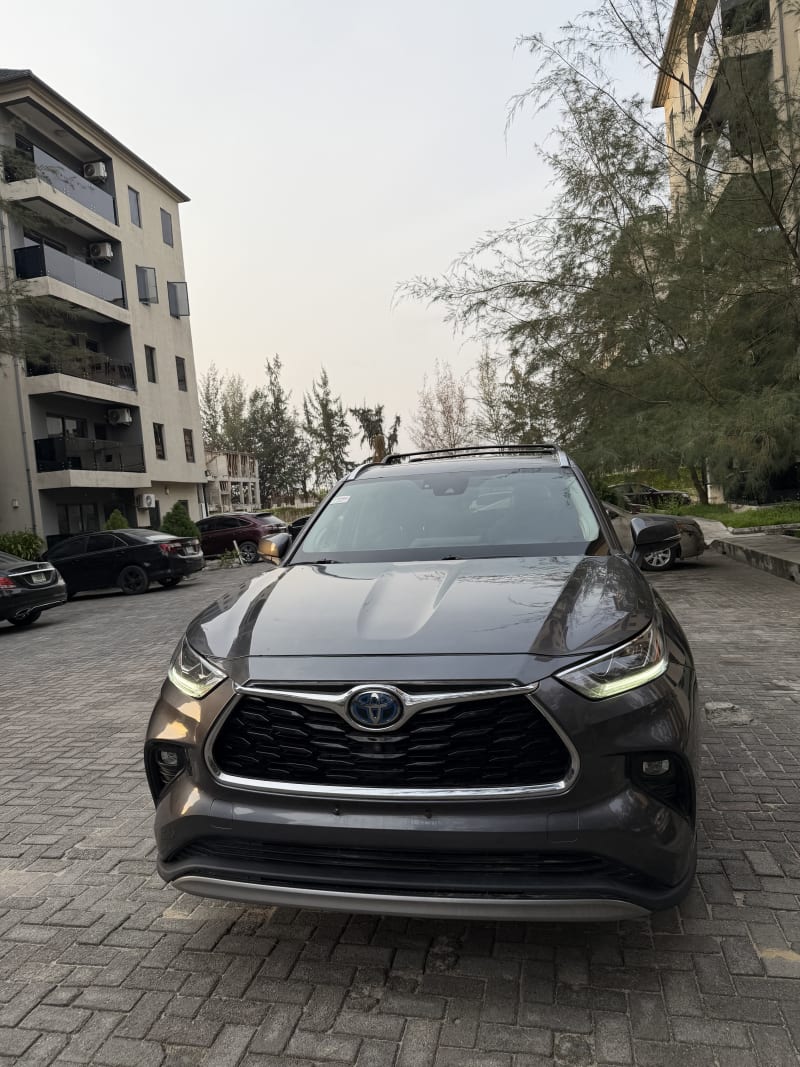 TOYOTA Highlander Hybrid Limited Eti Osa