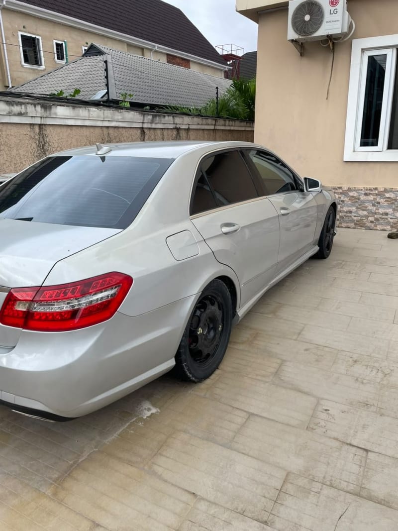 2011 MERCEDES-BENZ MERCEDES-BENZ E-Class E 350