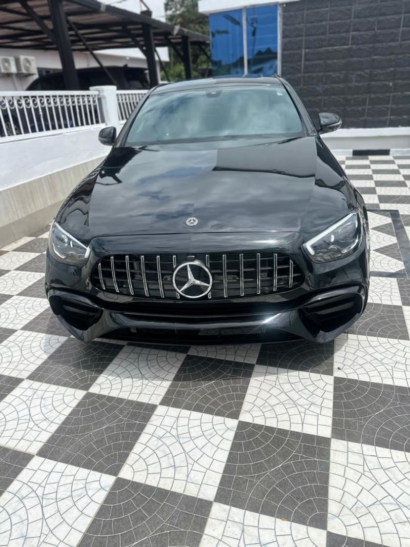 MERCEDES-BENZ E-Class E 300 Eti Osa