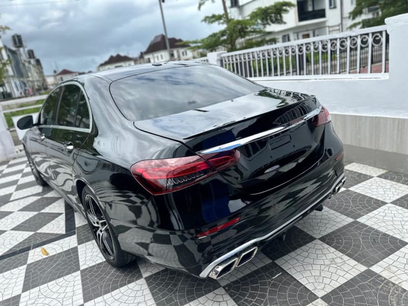 MERCEDES-BENZ E-Class E 300 Eti Osa