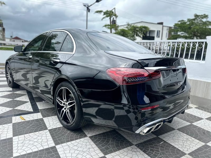 MERCEDES-BENZ E-Class E 300 Eti Osa
