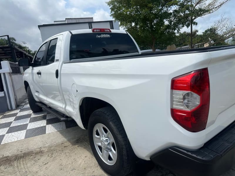 TOYOTA Tundra SR5 Eti Osa