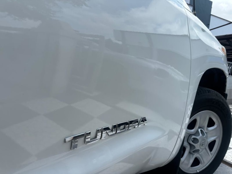 TOYOTA Tundra SR5 Eti Osa