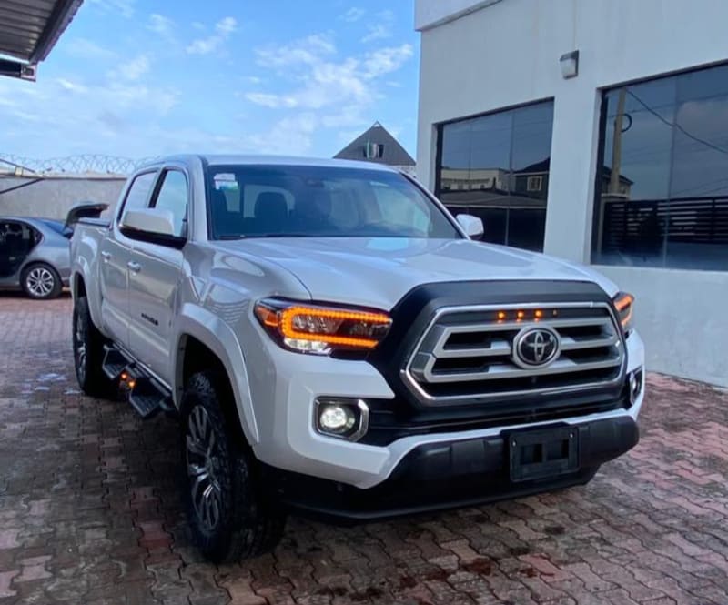 TOYOTA Tacoma TRD Sport Eti Osa
