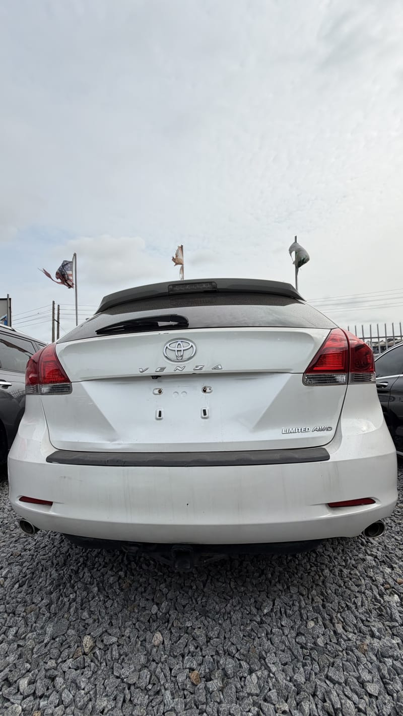 TOYOTA VENZA Limited Oshodi-Isolo