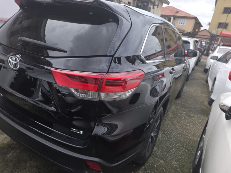 TOYOTA Highlander XLE Shomolu