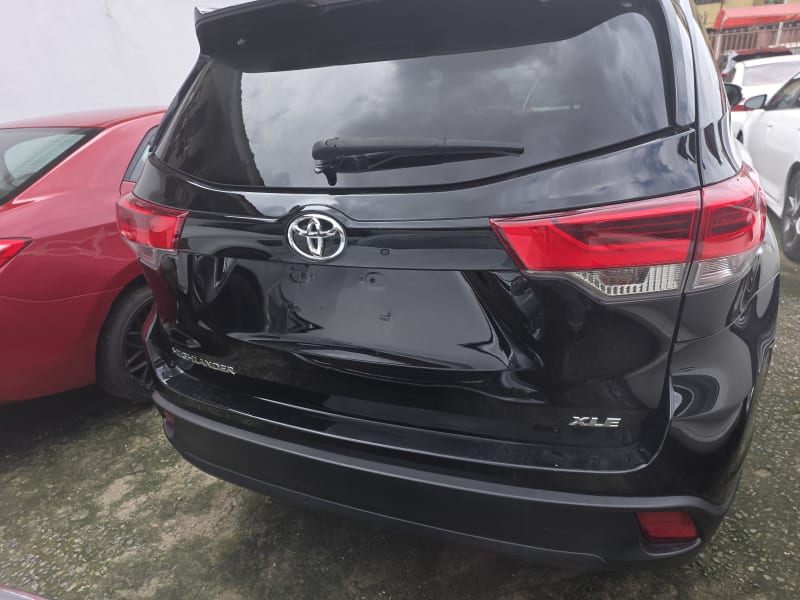 TOYOTA Highlander XLE Shomolu