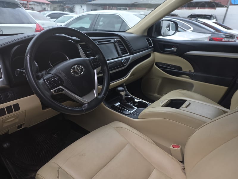 TOYOTA Highlander XLE Shomolu