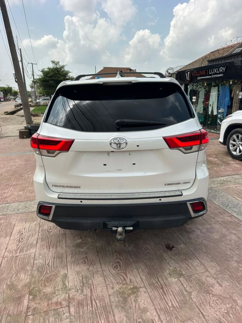 TOYOTA Highlander Limited Shomolu