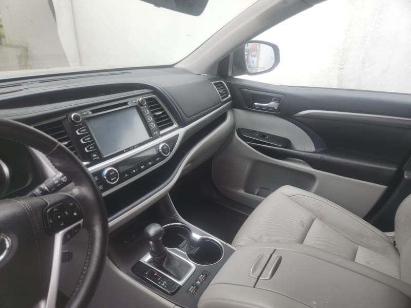 TOYOTA Highlander Platinum Shomolu