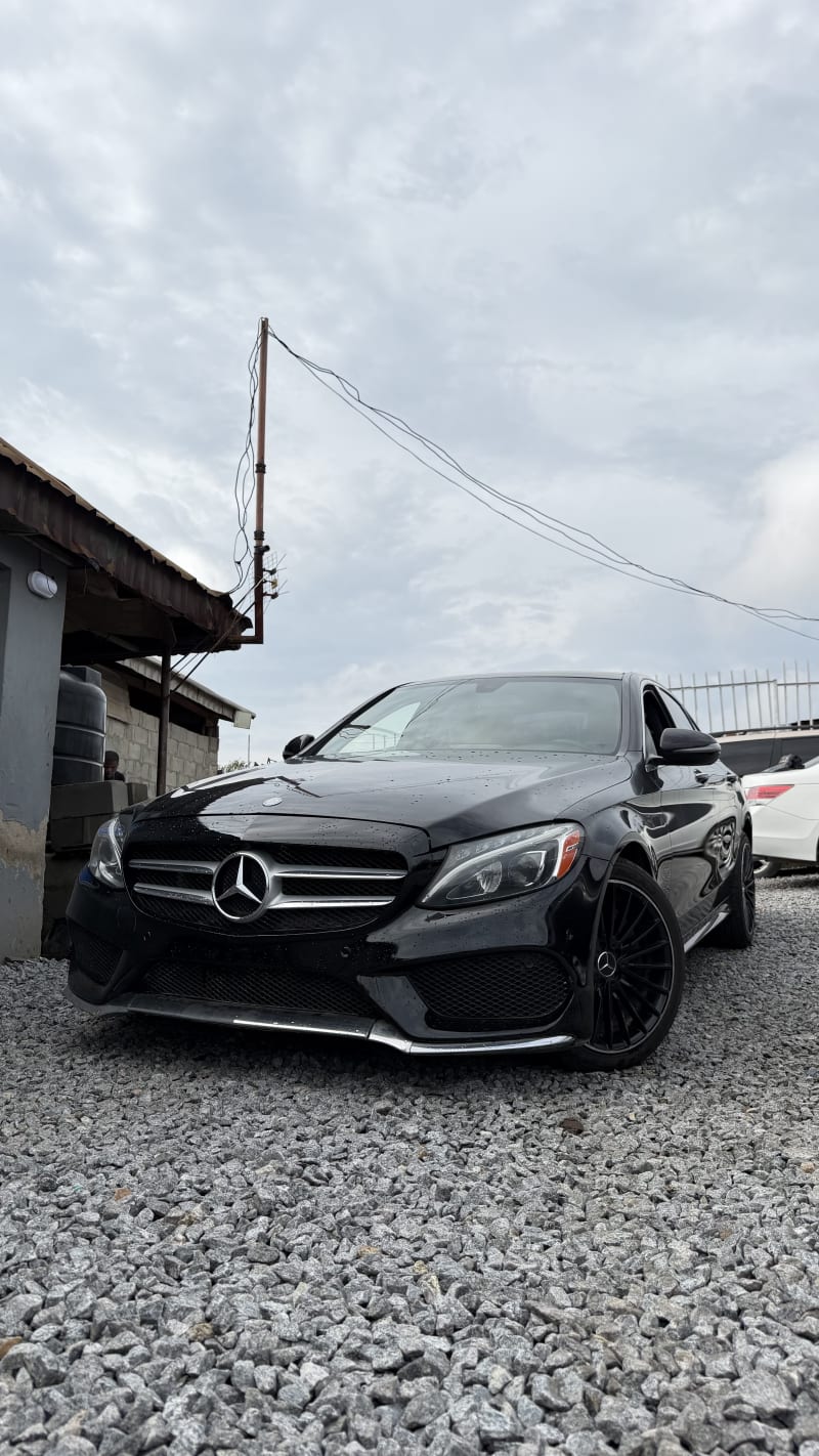 2016 MERCEDES-BENZ MERCEDES-BENZ C-Class C 300