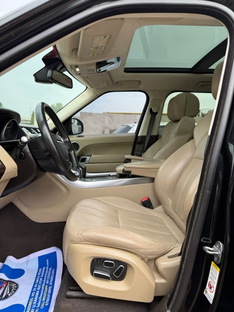 LAND ROVER L-R Range Rover Sport 2.0 221kW HSE 4x4 MY19 AT Kaduna North