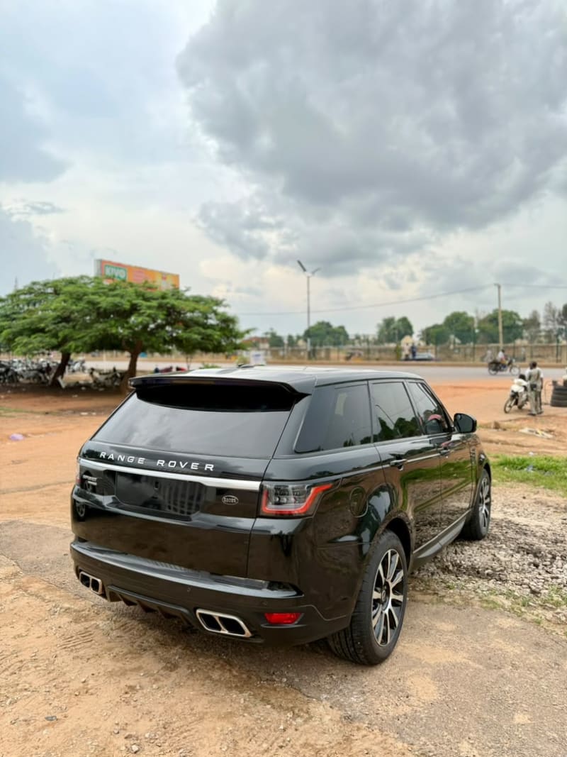 LAND ROVER L-R Range Rover Sport 2.0 221kW HSE 4x4 MY19 AT Kaduna North