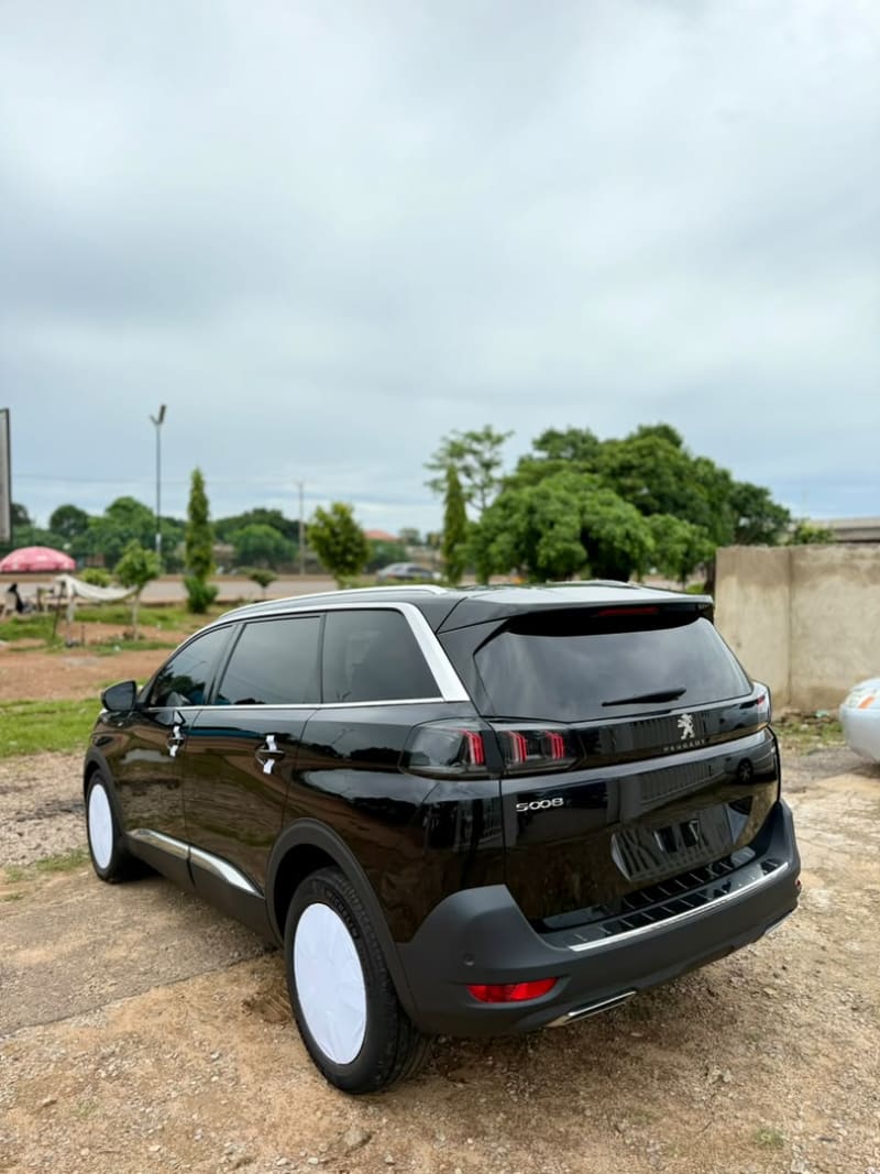 PEUGEOT 5008 GT-Line 1.6 THP 121kW MY22 AT Kaduna North