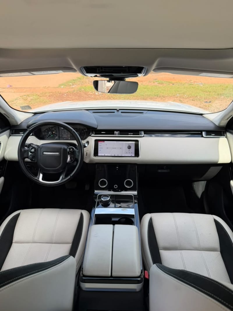 LAND ROVER L-R Range Rover Velar 2.0 184kW P250 AWD AT Kaduna North