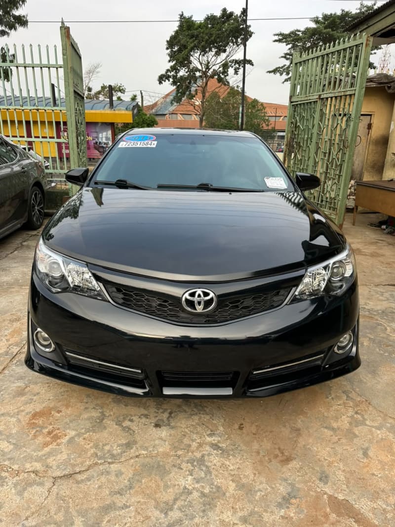 2013 TOYOTA TOYOTA Camry 2.2 L L4