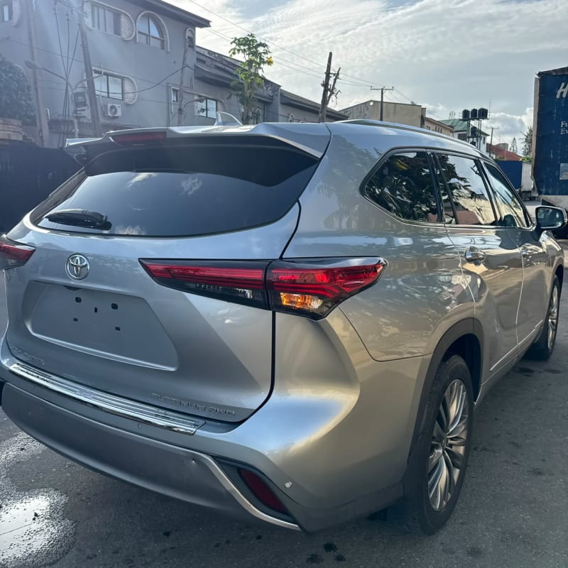 TOYOTA Highlander Platinum Shomolu