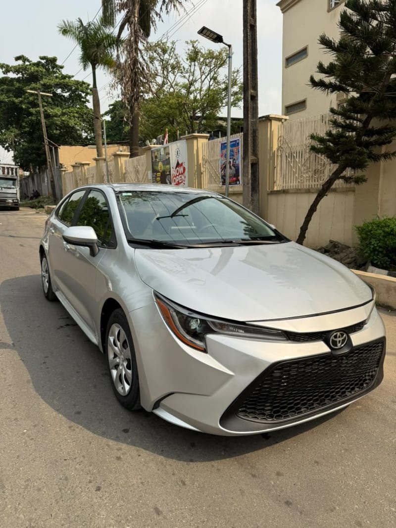 2020 TOYOTA TOYOTA Corolla 1.8 L L4
