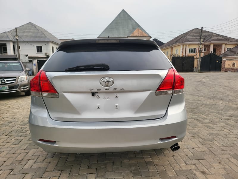 2009 TOYOTA TOYOTA VENZA LE