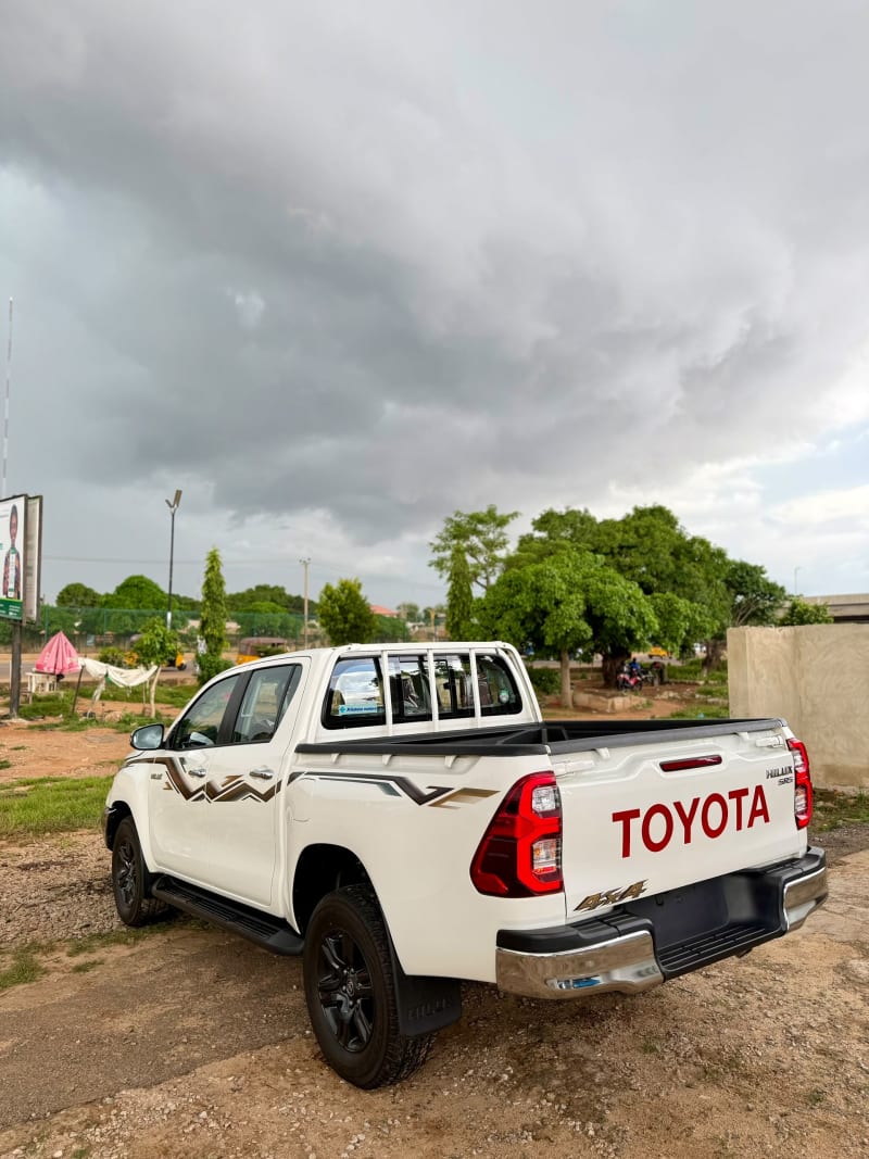 TOYOTA Hilux 2.7 L L4 Kaduna North