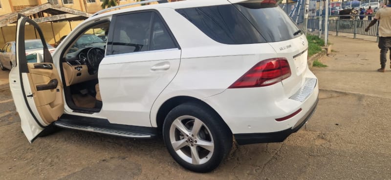 MERCEDES-BENZ CLE 300 Ikeja