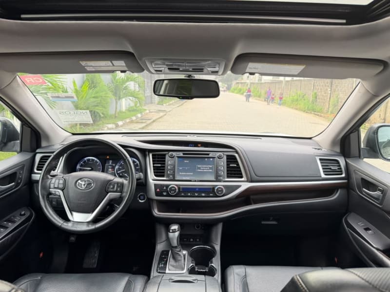 TOYOTA Highlander 3.0 L V6 Amuwo-Odofin