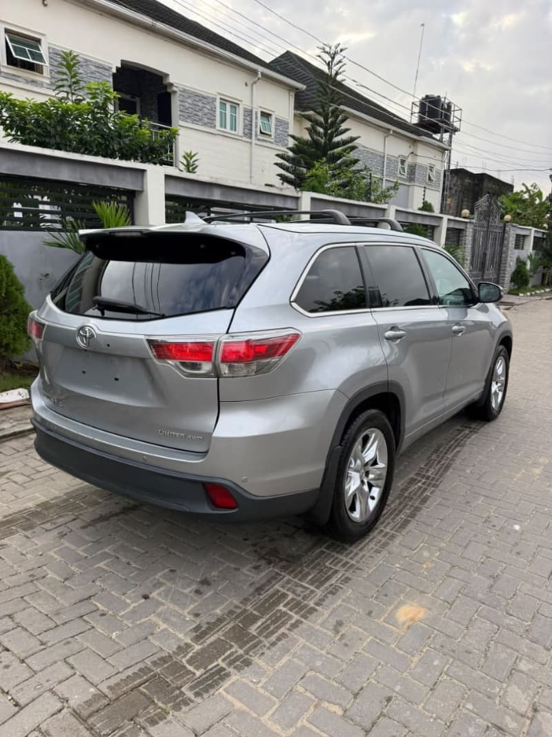 TOYOTA Highlander 3.0 L V6 Amuwo-Odofin