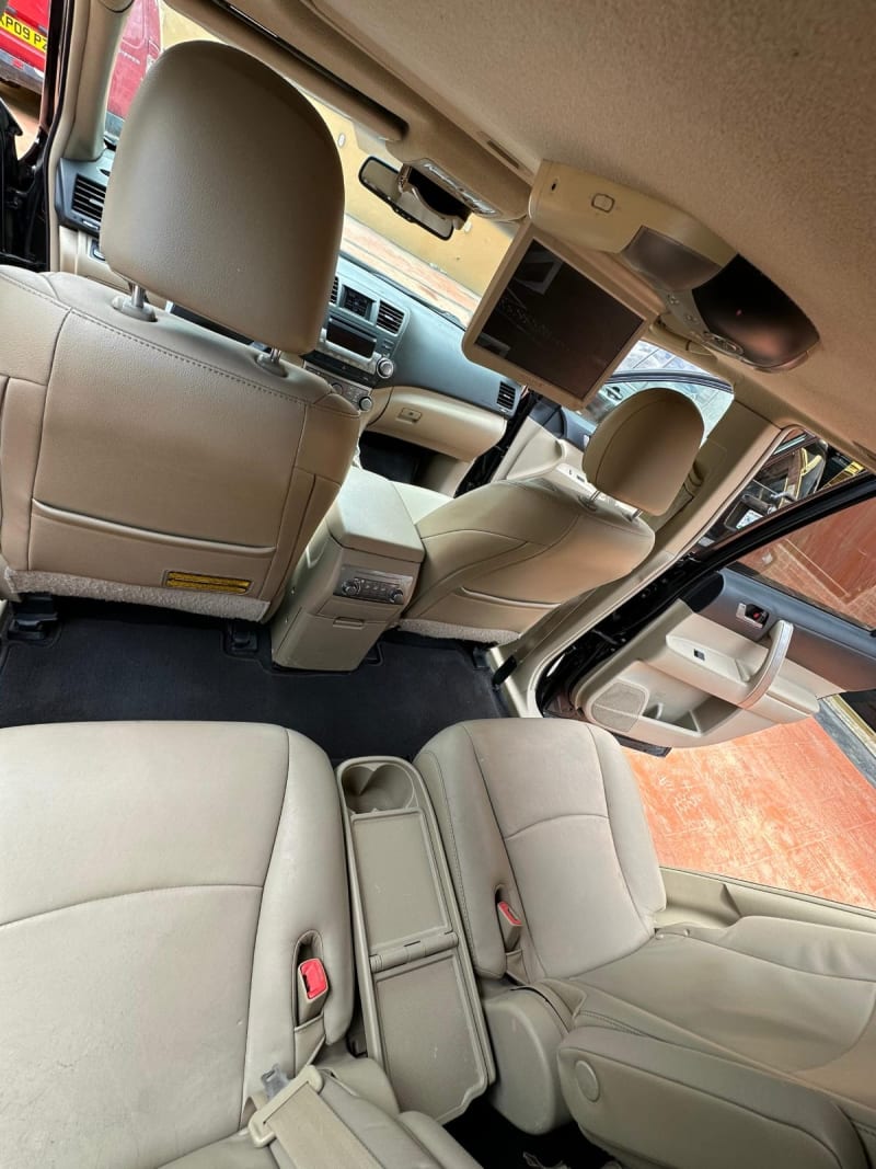 TOYOTA Highlander 3.5 L V6 Ikeja