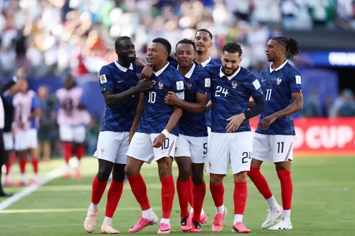 مباريات اليوم.. قمة تركيا وفرنسا وتصفيات إفريقيا