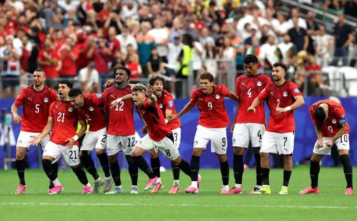 الفراعنة يبدؤون رحلة «الكان» أمام أنجولا