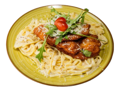 Pollo croccante con pasta fresca e salsa alla panna e senape in grani