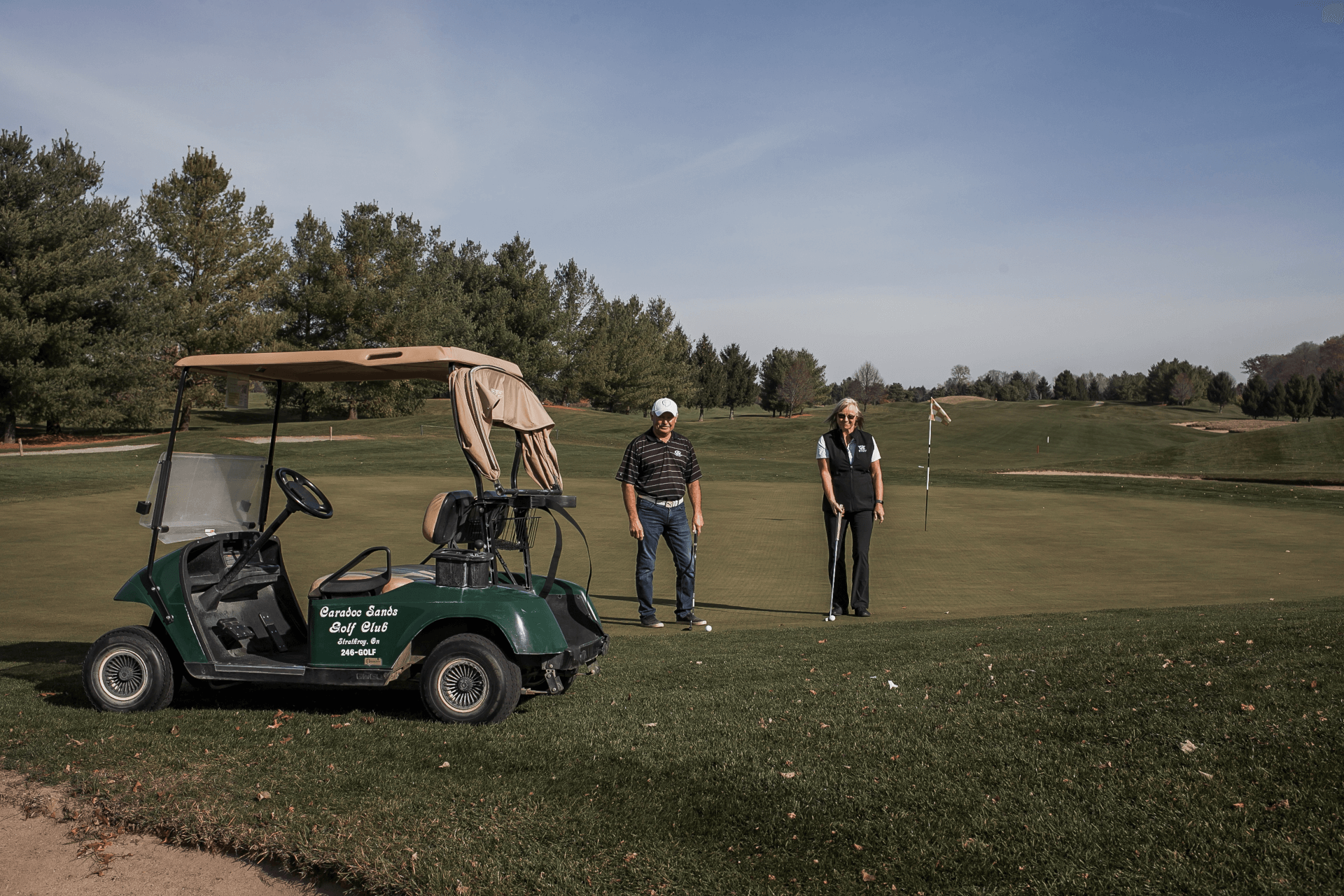 owners on golf course