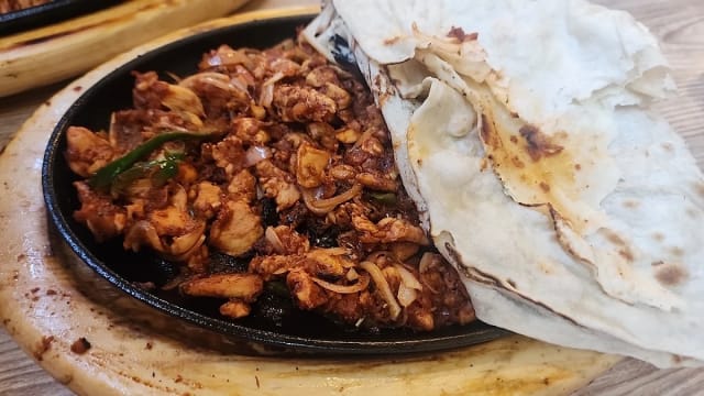 Food at Amrogn Chicken