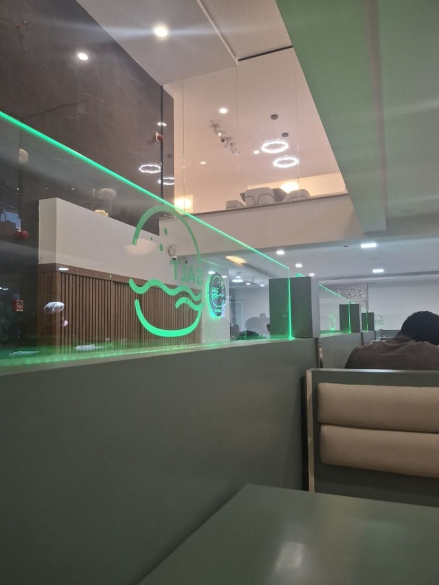 Inside at Salt Burger