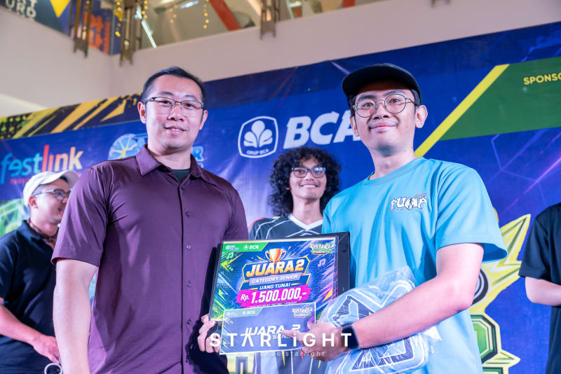 Penyerahan Hadiah