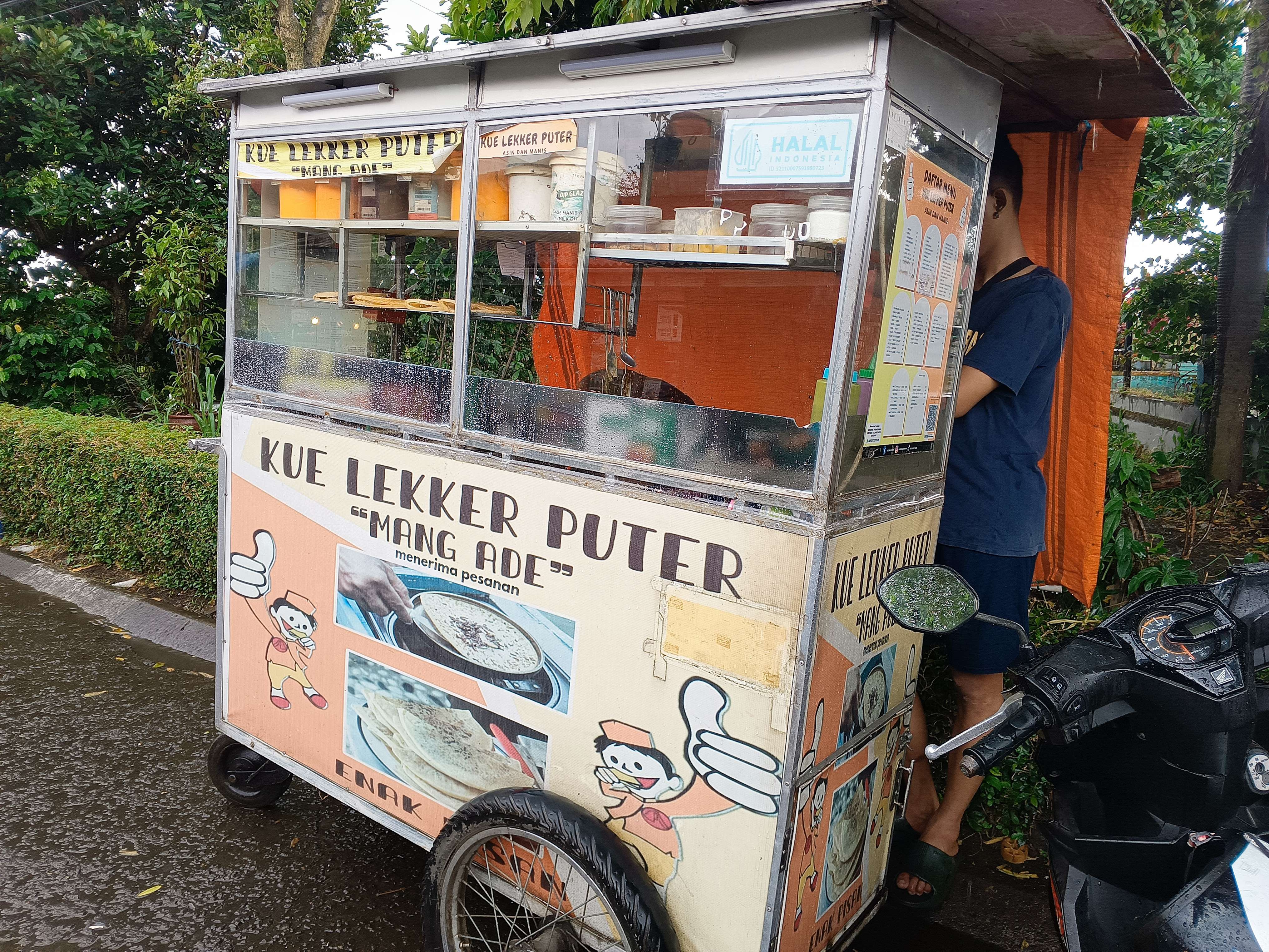 Gerobak Lekker Jadul Mang Ade