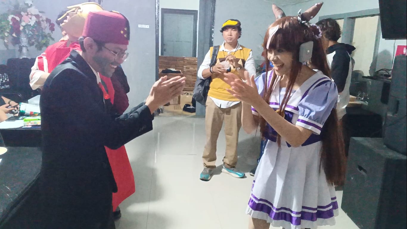 Clap hands