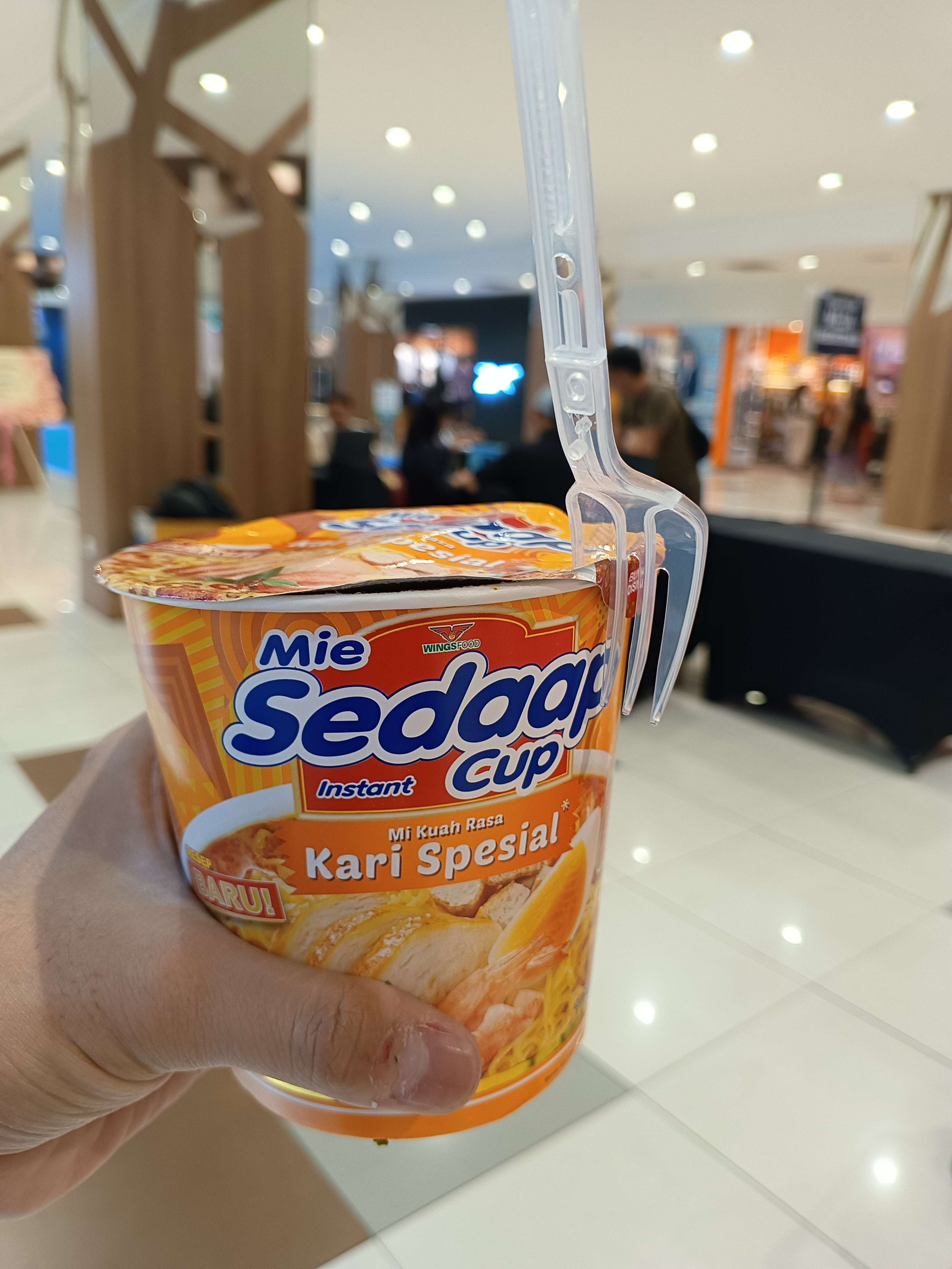 Mie Sedaap Kari Spesial