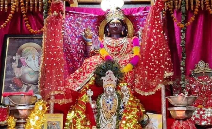 Goddess Yamuna idol inside Yamunotri Temple