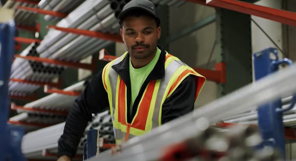 careers-life-at-graybar-bringing-the-light.jpg