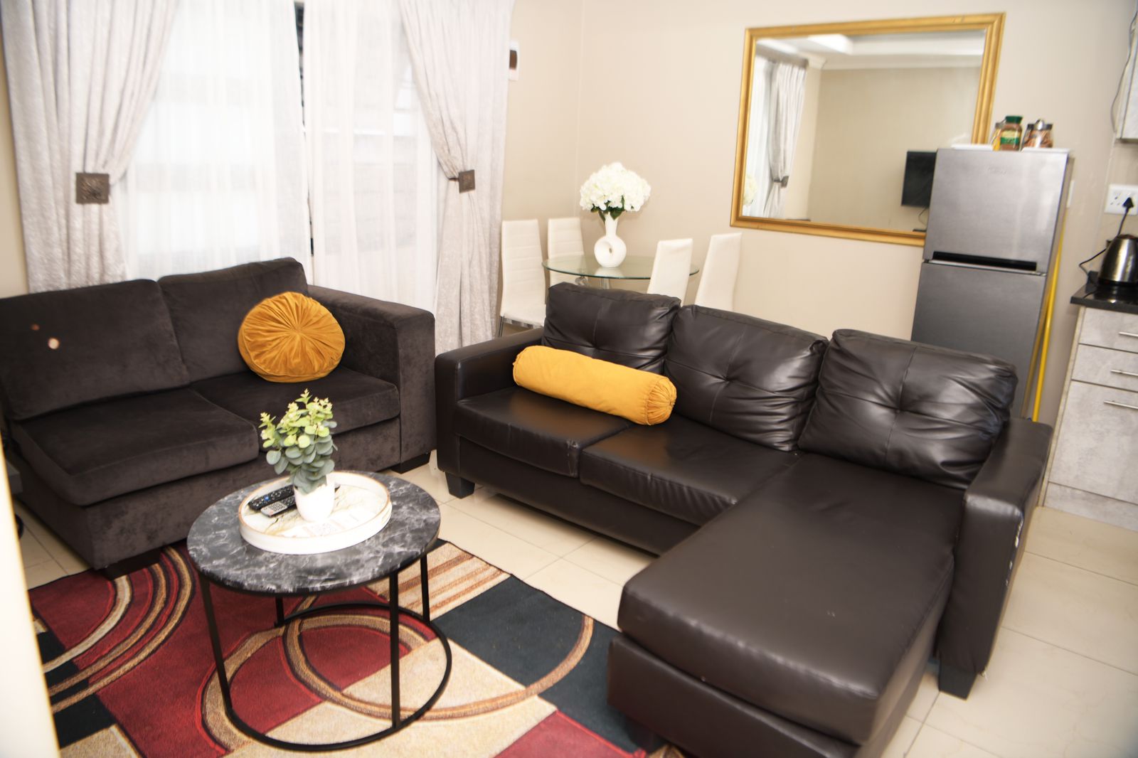 Modern 2 Bedrooms Apartment