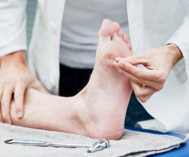Neuropathy and neurotherapy treatment in Dallas at Premier Pain Centers