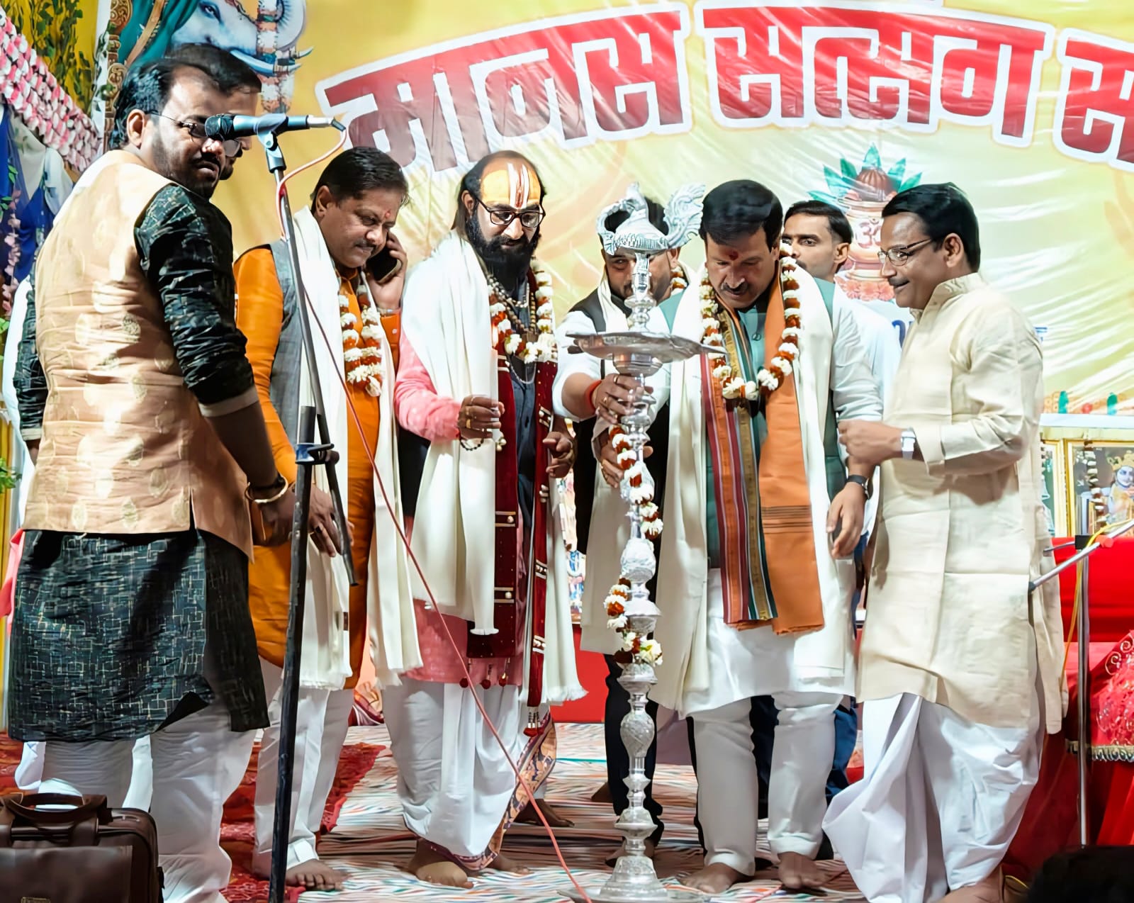 भवनाथपुर में पांच दिवसीय मानस सत्संग शुरू श्रद्धा-भक्ति में डूबा क्षेत्र