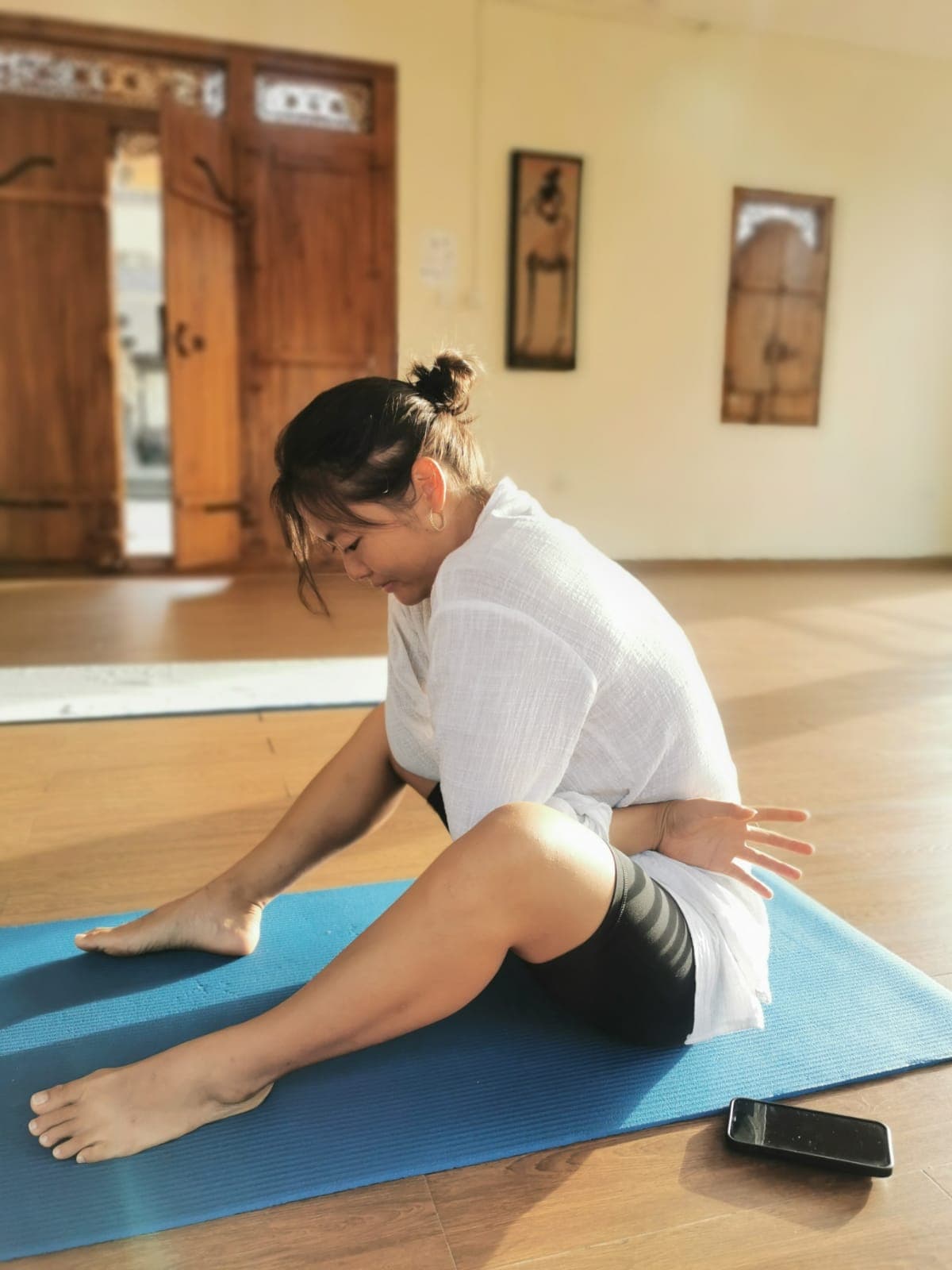 Seated twist