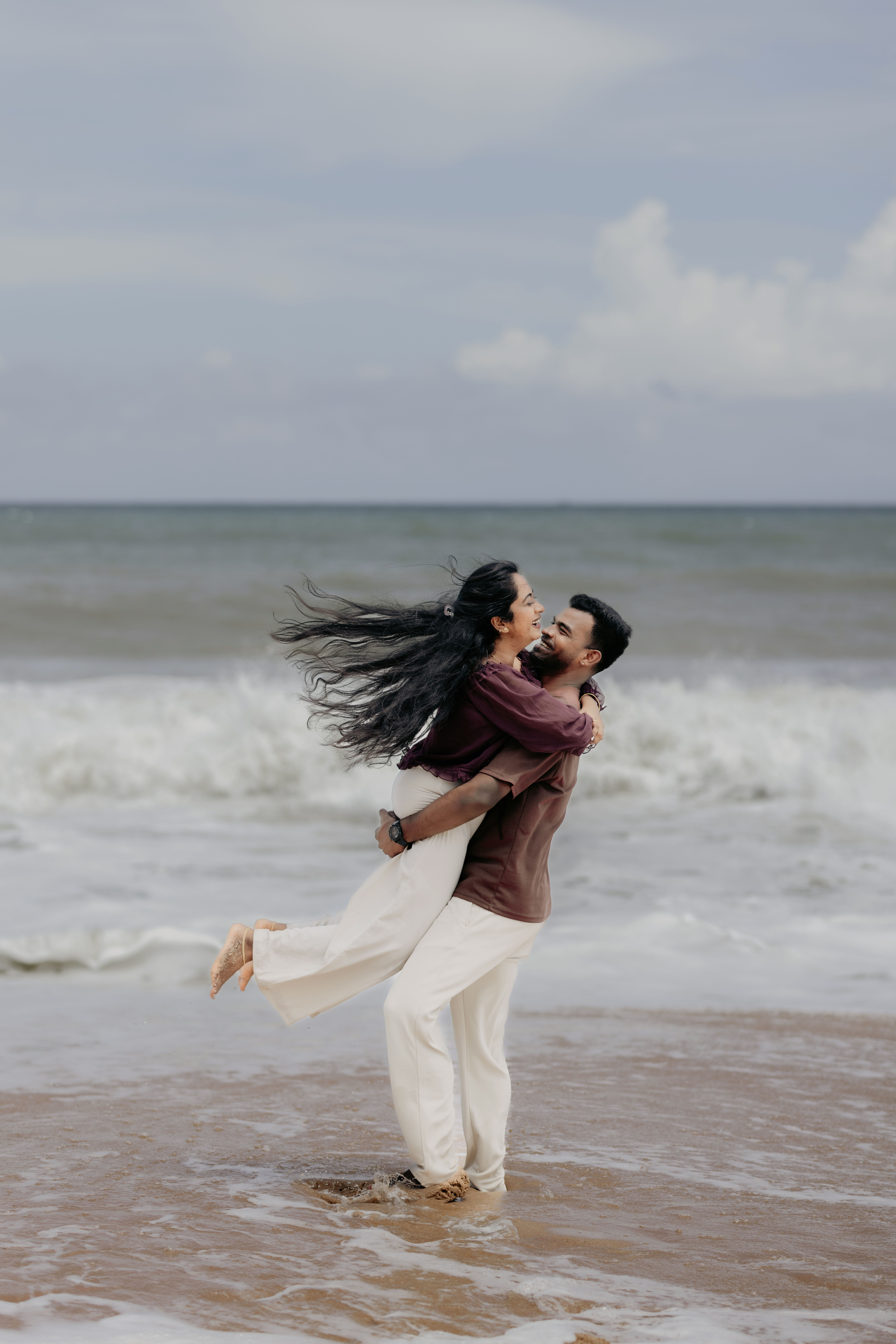 Walking portrait of Akhil and Nivetha during pre wedding session