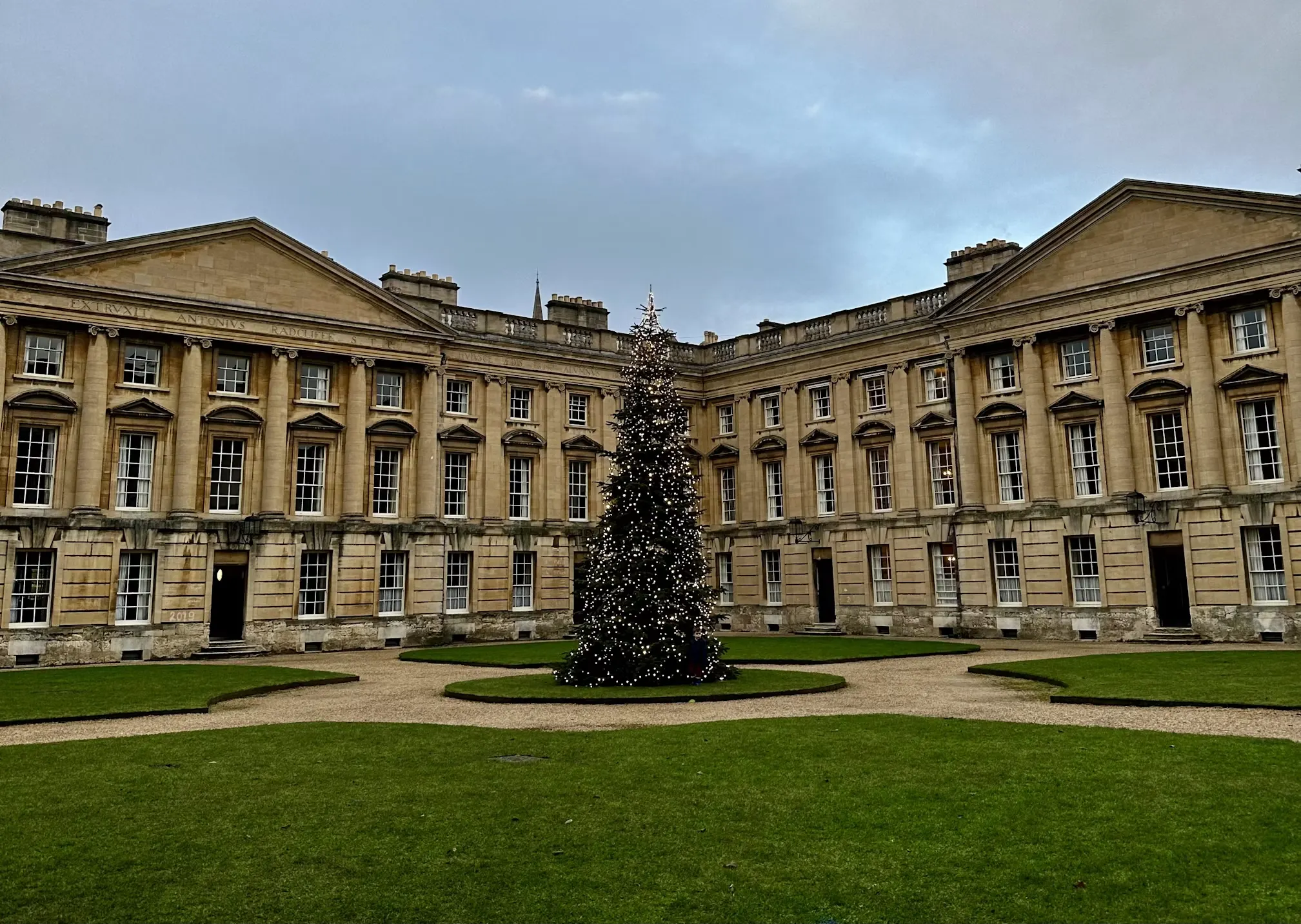 oxford campus image