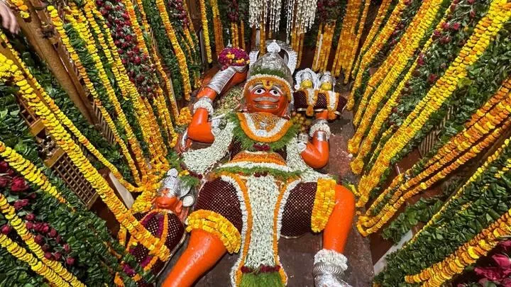 Shri Bade Hanuman Ji Mandir Prayagraj - The reclining Lete Hanuman at Kila Ghat