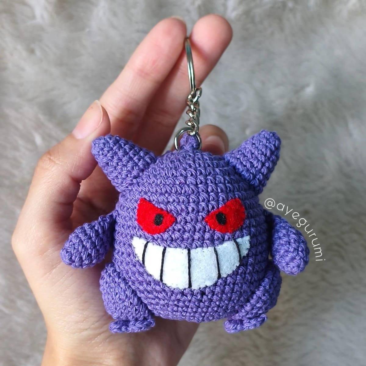 Gengar Pokémon Amigurumi Llavero — imagen 2