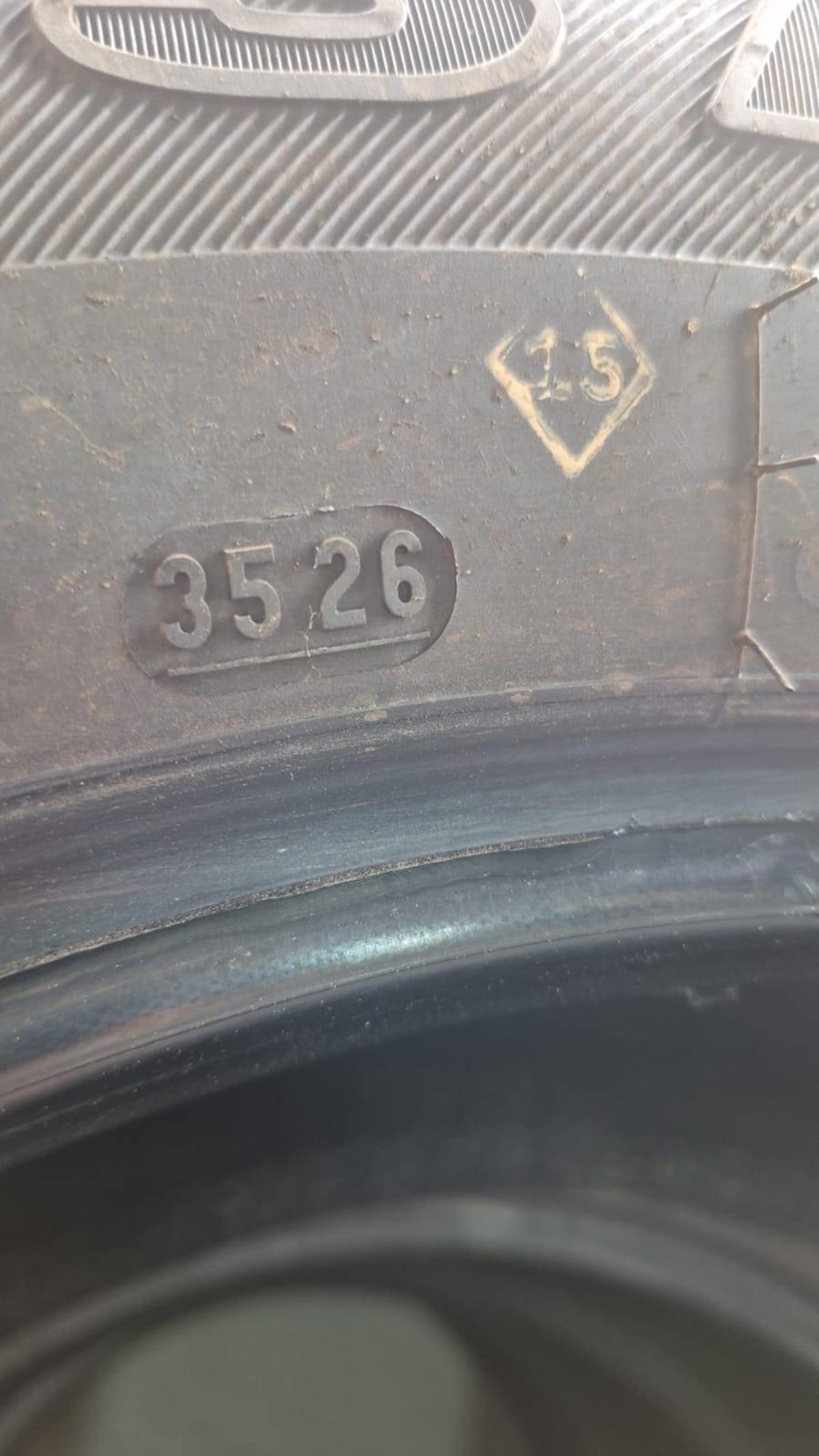 Vendo sin rodar para hilux Bridgestone dueler A/T 265/65 r 17 tengo las 4, foto 2 de 2
